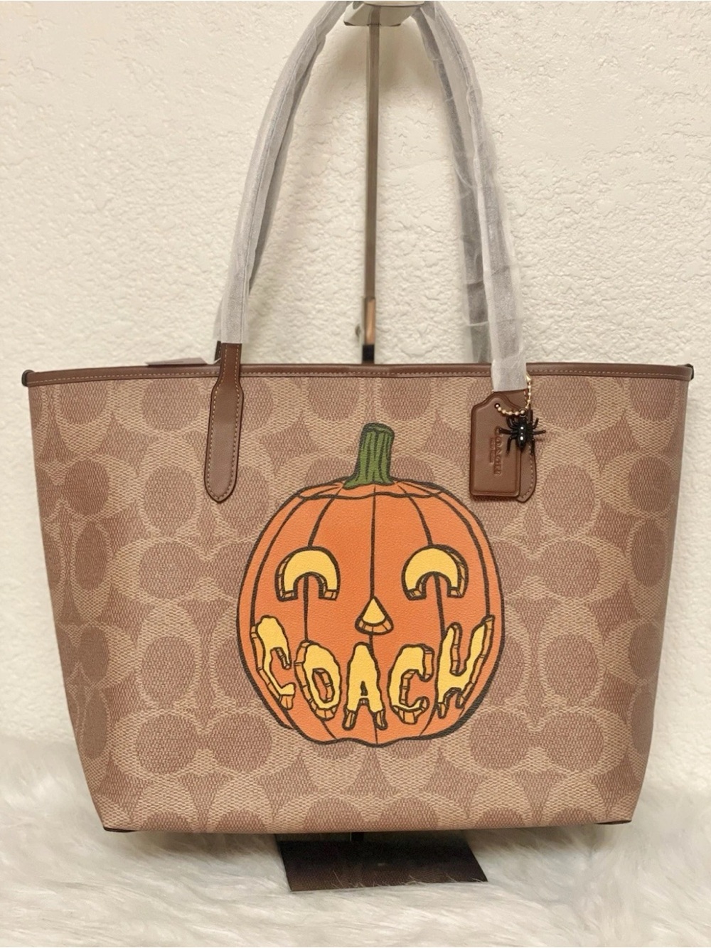 NWT Coach City Tote Bag With Pumpkin Halloween Print CCE70 In Brown